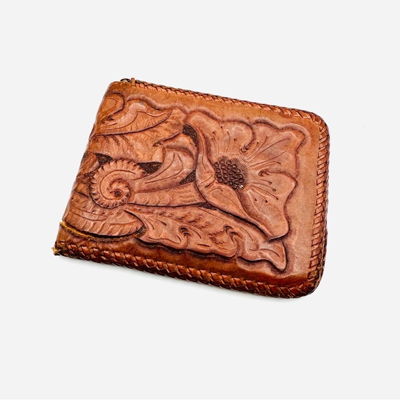 Vintage Leather Hand Tooled Wallet - Picture 2 of 9